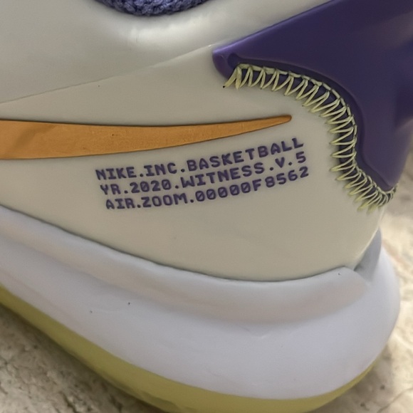 NIKE LeBron Witness 5 EP 'Summit White Metallic Bronze' CQ9381-102 Woman’s Sz 7 - Picture 15 of 16